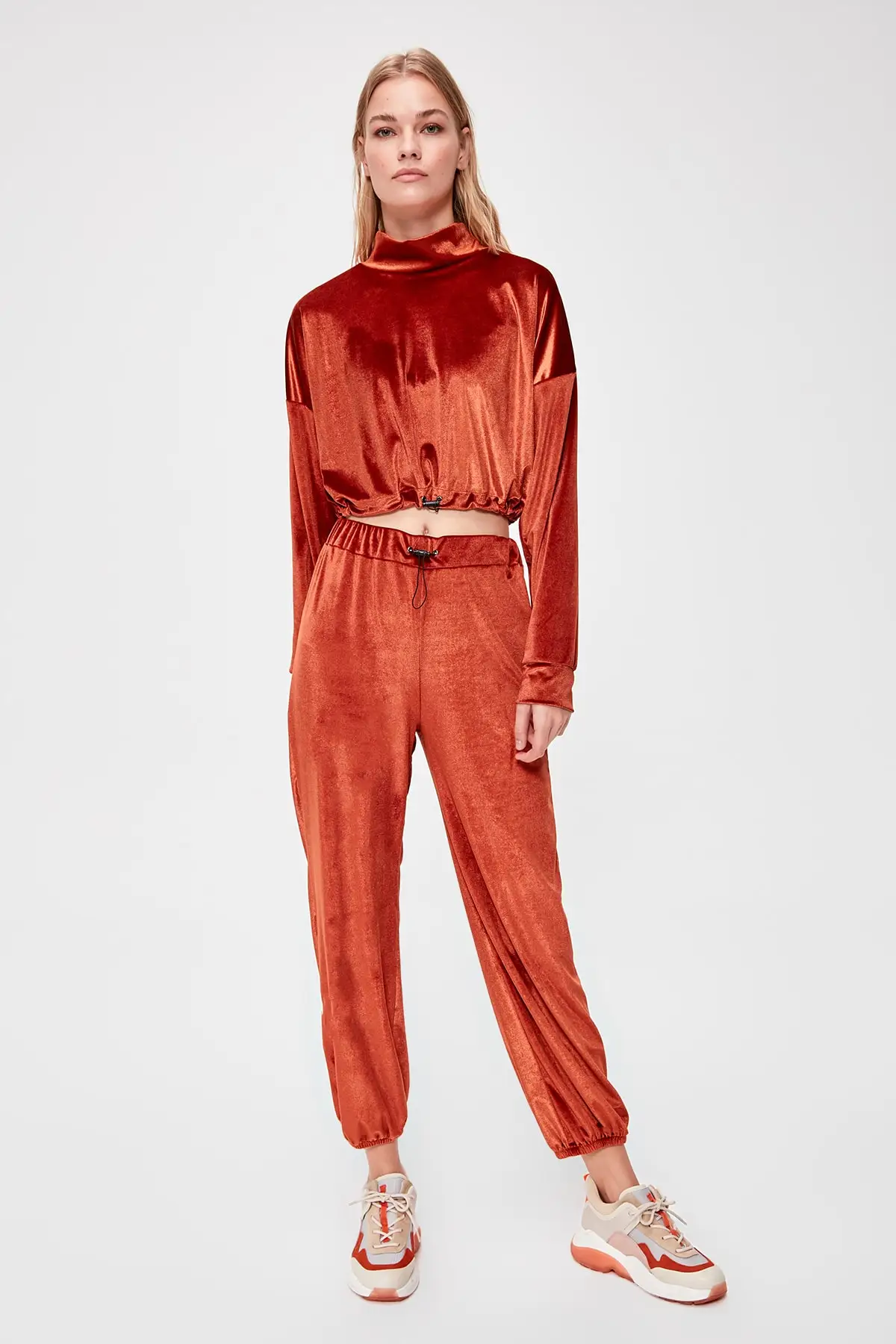 Trendyol бархатные трикотажные спортивные штаны TWOAW20EA0120