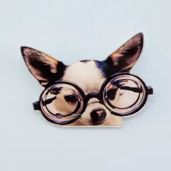 

Badge jewelery dog in large glasses (51857)