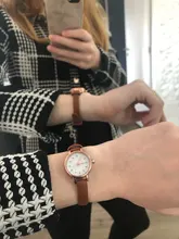Las mujeres de moda blanco relojes pequeños 2019 marca Ulzzang señoras cuarzo reloj de pulsera Simple Retr Montre Femme con banda de cuero reloj