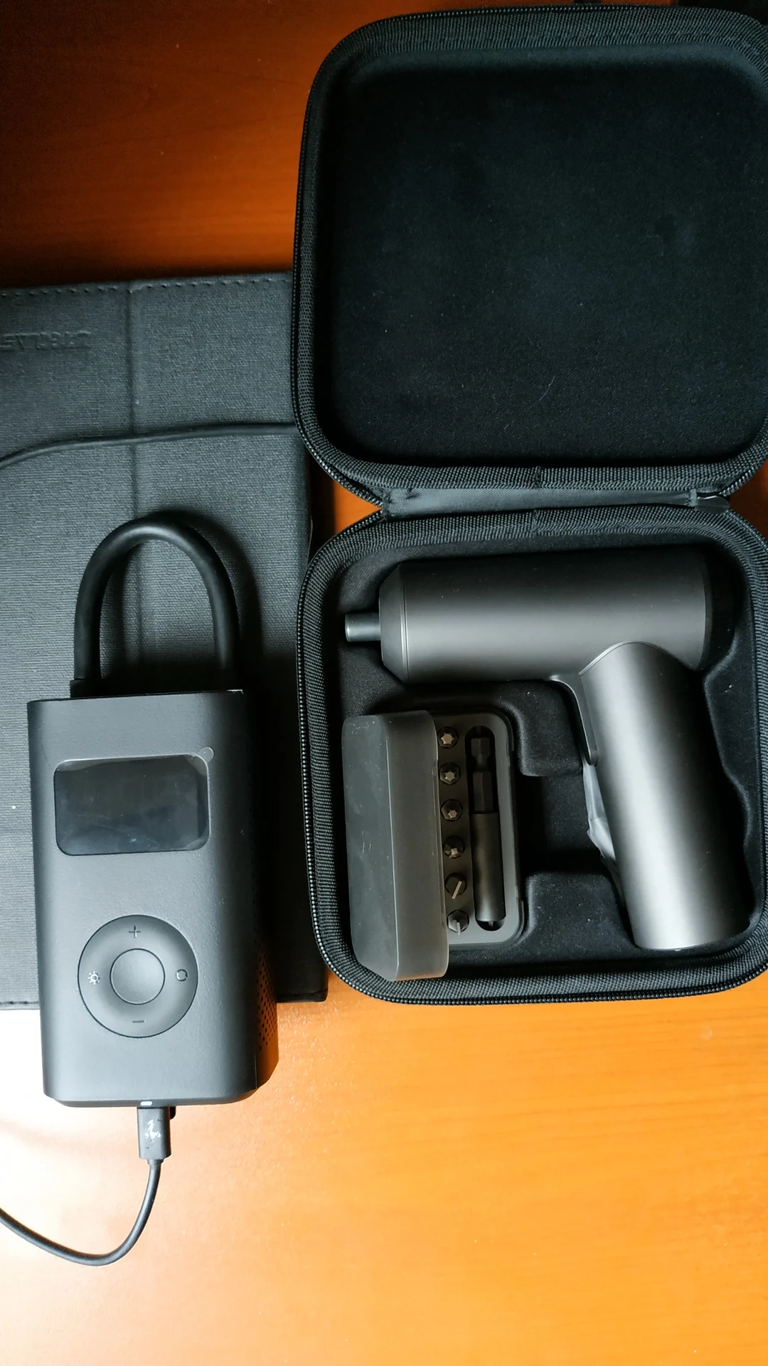 Отзыв о товаре Умный воздушный насос Xiaomi Mi Portable Electric Air Compressor(MJCQB02QJ),Портативный электрический воздушный компрессор от пользователя Y***v