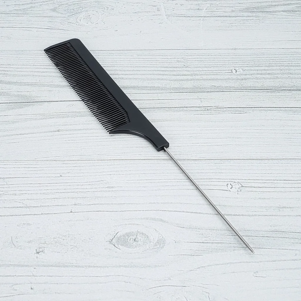

CREAM COMB IRON FOG