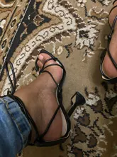 Aneikeh de verano zapatos de mujer Sandalias, de la Pu de moda Cruz-atado tacones de encaje fiesta bombas tamaño 35- 42 albaricoque blanco negro