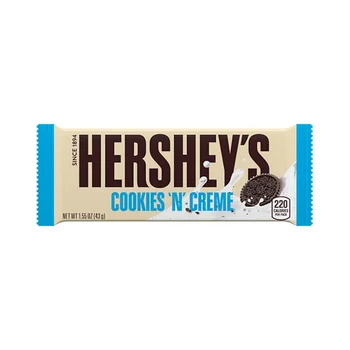 Food Hershey's Cookies 'N' white cream chocolate bar with Oreo cookie