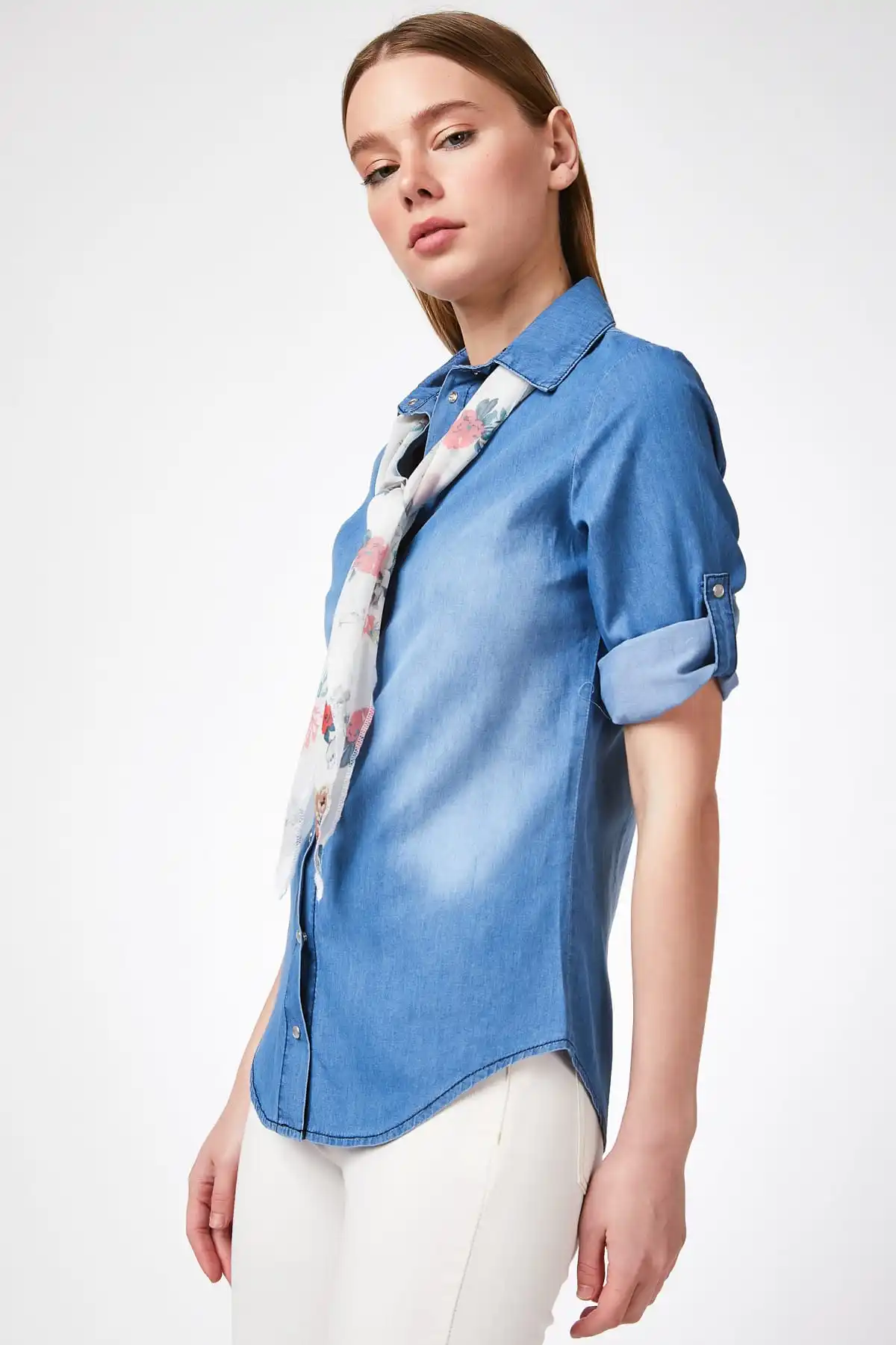 Happiness ist. Women's Blue Self-Scarf Jean Shirt 3642 DD00001 |