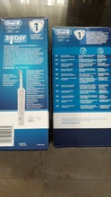 Oral B Vitality D100 CrossAction, Cepillos de dientes Eléctricos Recargables Blanco/Negro, limpieza 2D, cabezal oscila y rota