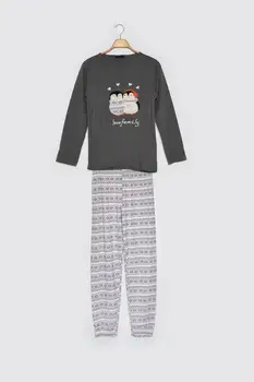 

Trendyol Embroidered Knitted Pajama set THMAW21PT0893