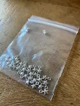 Eruifa-Mini estrella de 4mm, 30 Uds., joyería de aleación de Zinc, abalorios, colgante, collar, pendientes, 2 colores