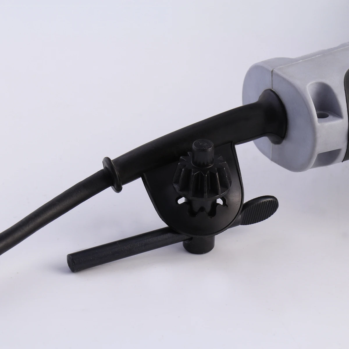 Дрель-Миксер Ставр ДМ-16/1100 (Многофункциональный инструмент, Возможность сверлить отверстия до 40мм и замешивать растворы, стальной корпус редуктора, 1100 Вт)