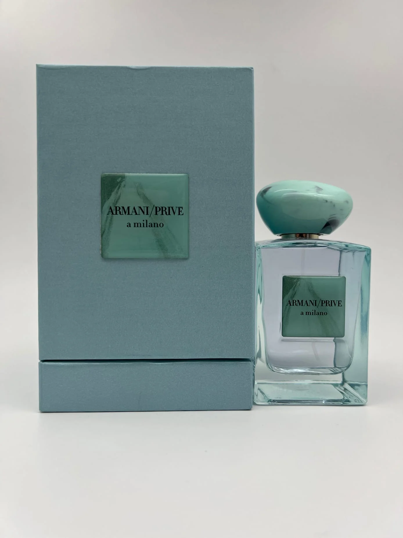 Парфюмерная вода A Milano Giorgio Armani унисекс 100 мл |