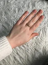 Anillo de compromiso con forma de corona hueca para mujer, sortija con carácter de Reina, con cuentas de cristal Vintage, para boda