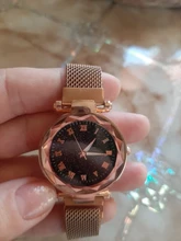 Relojes de pulsera de lujo para mujer, con cielo estrellado, hebilla magnética, de cuarzo, Superficie geométrica, pulsera luminosa