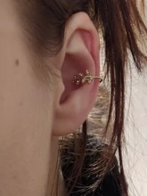 Pendientes de cartílago falso para mujer, aretes pequeños a la moda, Color dorado, sin piercing