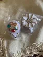 Cristal hermoso flor insignia retráctil carrete enfermera estudiante Exposición de tarjeta de identificación de cocodrilo Clip distintivo de papelería