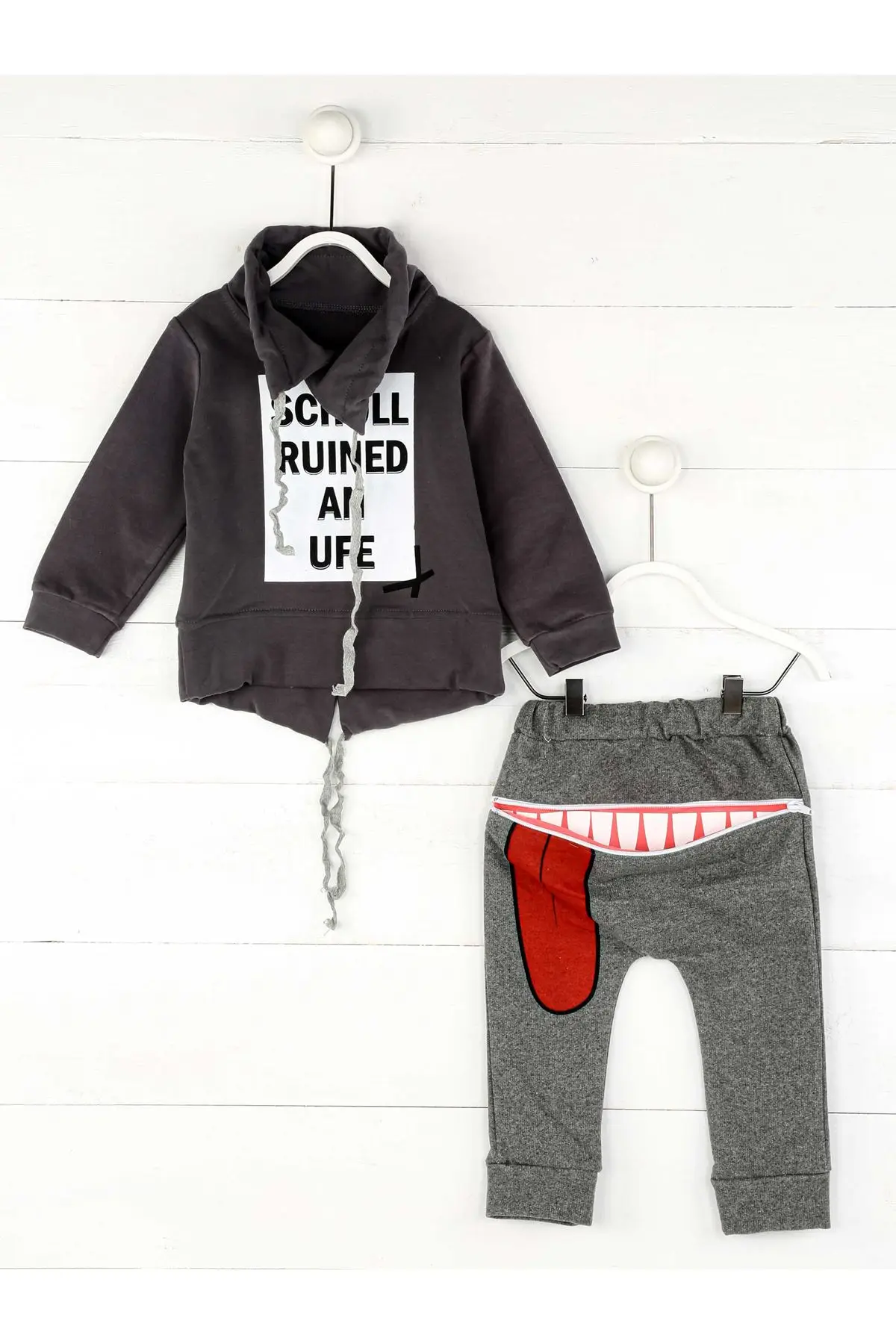 

Smoked Gray Seasonal Male Child 2 li Suit