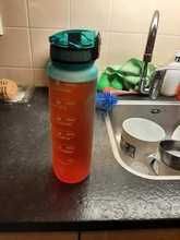 ZOMAKE botella de agua motivadora de 32oz con marcador de tiempo y cadena, jarra de agua a prueba de fugas sin BPA para Fitness, gimnasio y deporte al aire libre