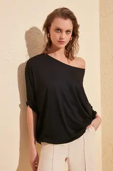 

Trendyol Kayak Collar Boyfriend Knitted T-Shirt TWOSS20TS0830
