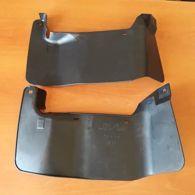 

1 Pair Front Mud Guard Mudguards Mud Flap Mudflaps for Mitsubishi L300 Van Minibus