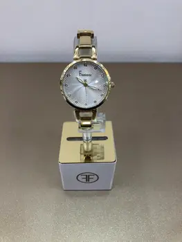 

Gold Plated Stylish Flashy Precious Women's Wristwatch Original Gold Wristwatch