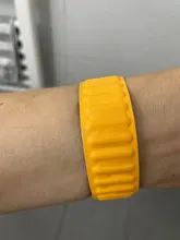 Correa de enlace de cuero para Apple watch, banda de 44mm, 40mm, 38mm, 42mm, pulsera de bucle magnético original, iWatch seires 3, 5, 4, 6 SE