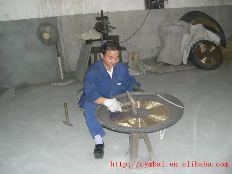 hammering 01