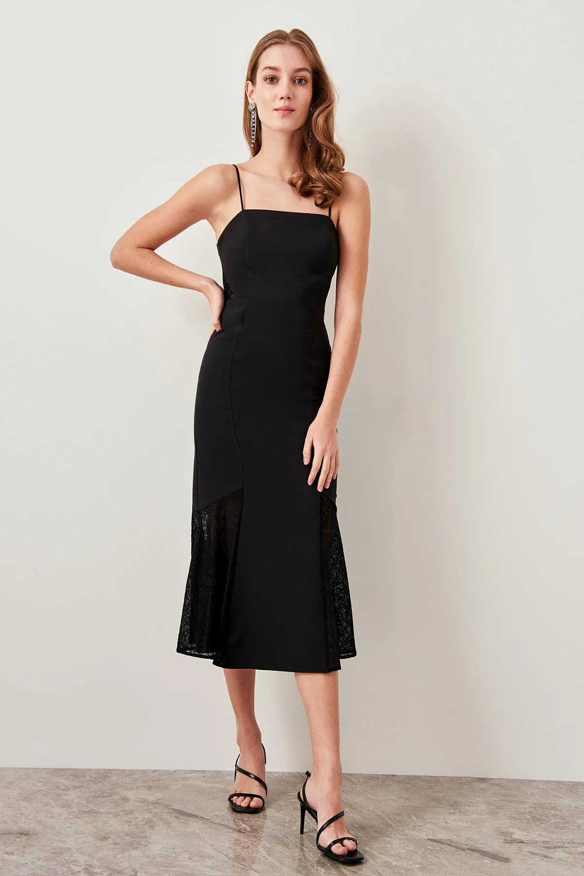 Trendyol черное кружевное платье TPRSS19BB0190 | Свадьбы и торжества