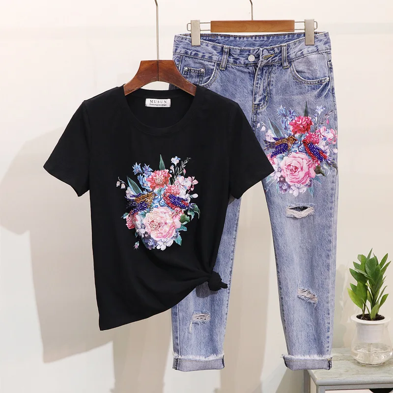 

Spring Summer Fashion Flower Bird Cotton T Shirt Sets Women's Two Piece Set Short Sleeve T-shirt + Broken Nine-point Jeans Suit