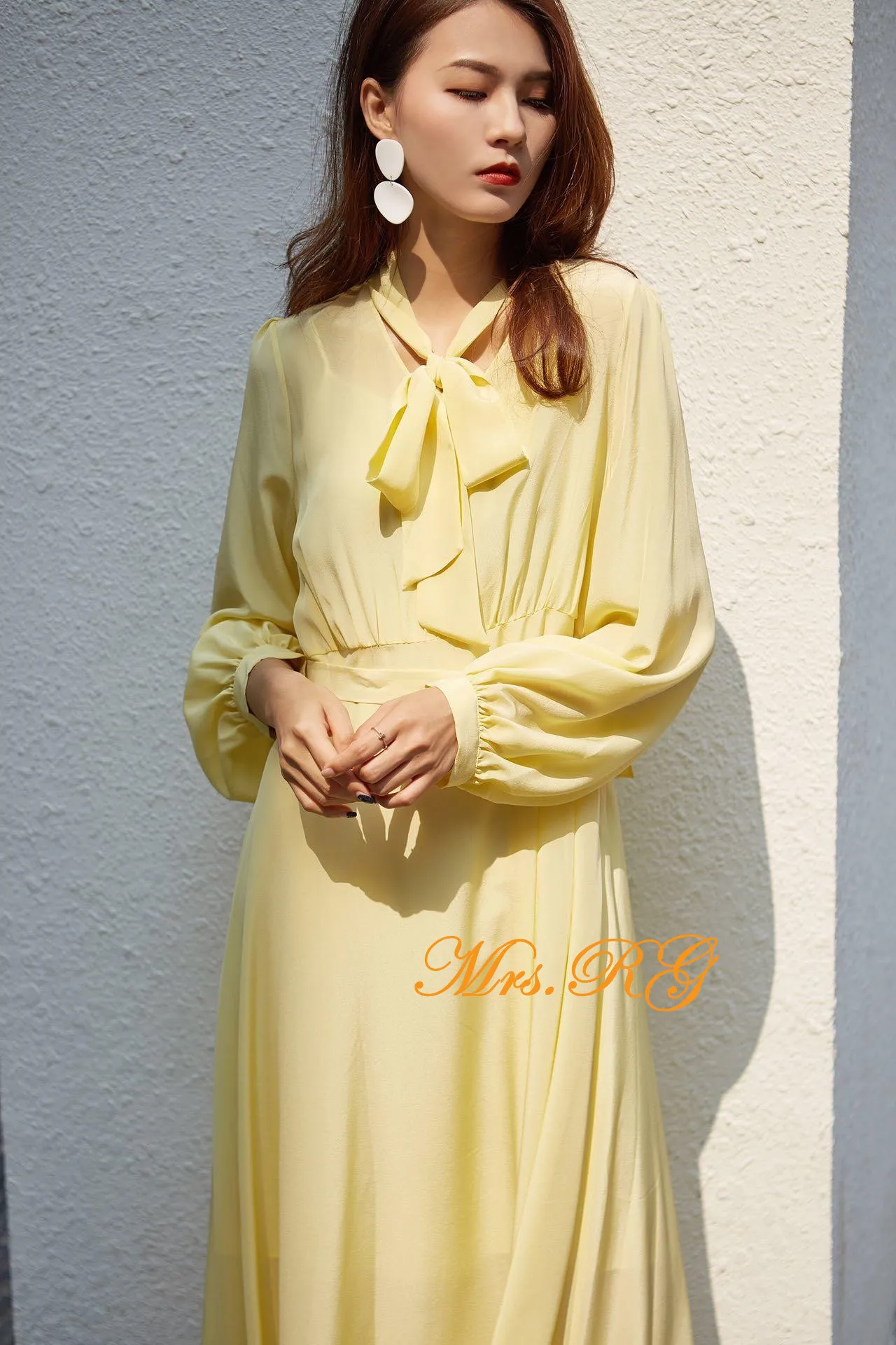 

MrsRG 2793 High quality Lady yellow solid bow dress 100% SILK dress women clothes