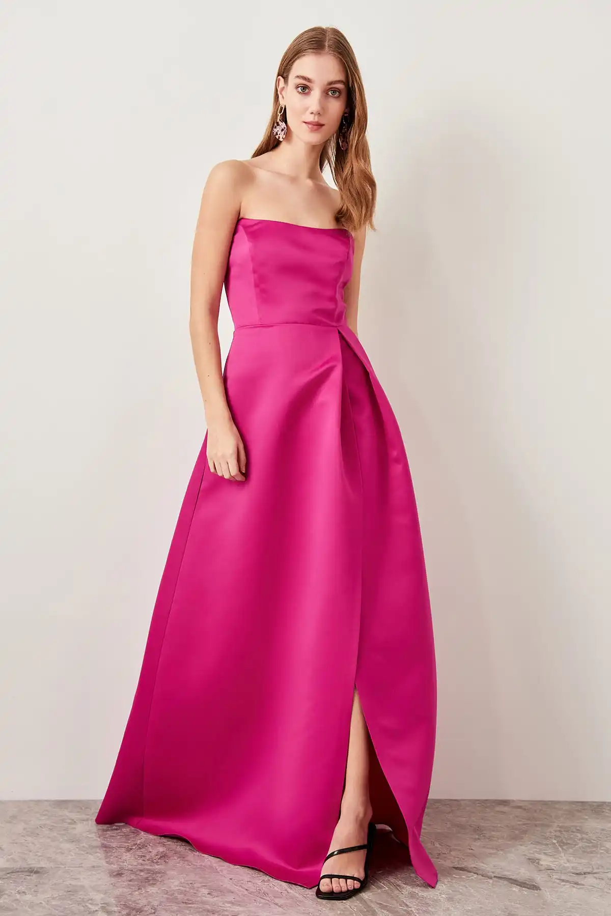 

Trendyol Fuchsia Evening Dress Slit TPRSS19DE0045