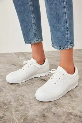 

White Women Sneaker TAKSS19CS0030