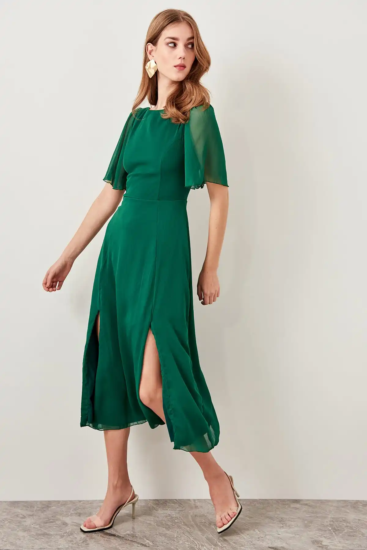 

Trendyol Advanced Green Dress Slit TPRSS19FZ0062