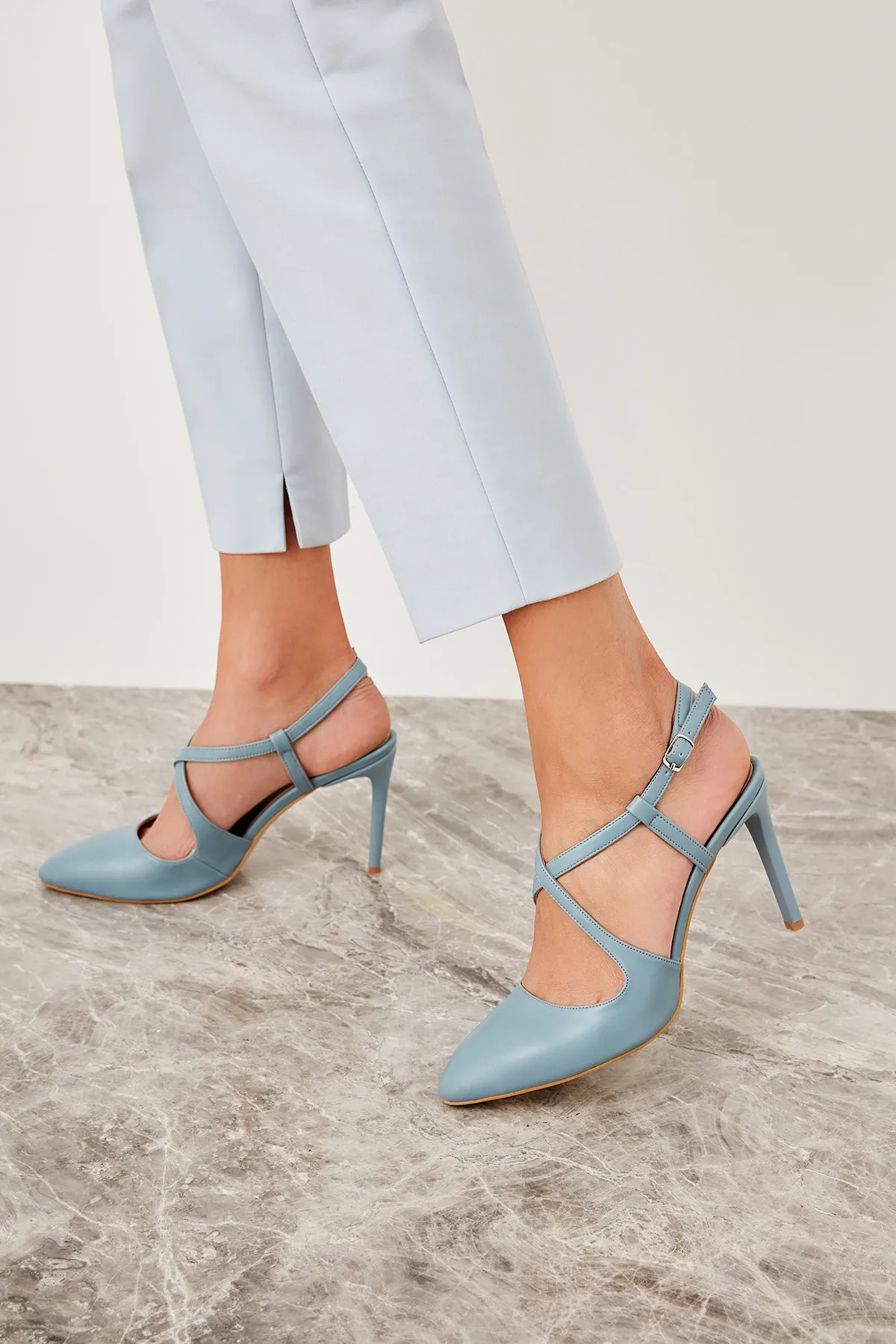 

Trendyol Blue Women's High-Heeled Shoes TAKSS19AZ0010