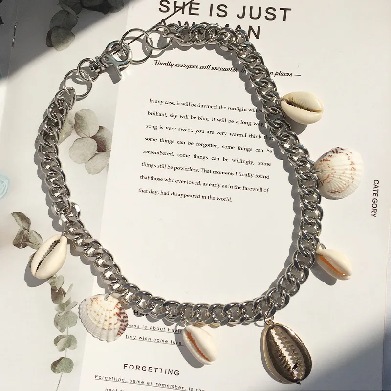

2019 European and American exaggerated fashion retro clavicle chains Bohemian Statement summer Punk Metal Coin Shells Necklace