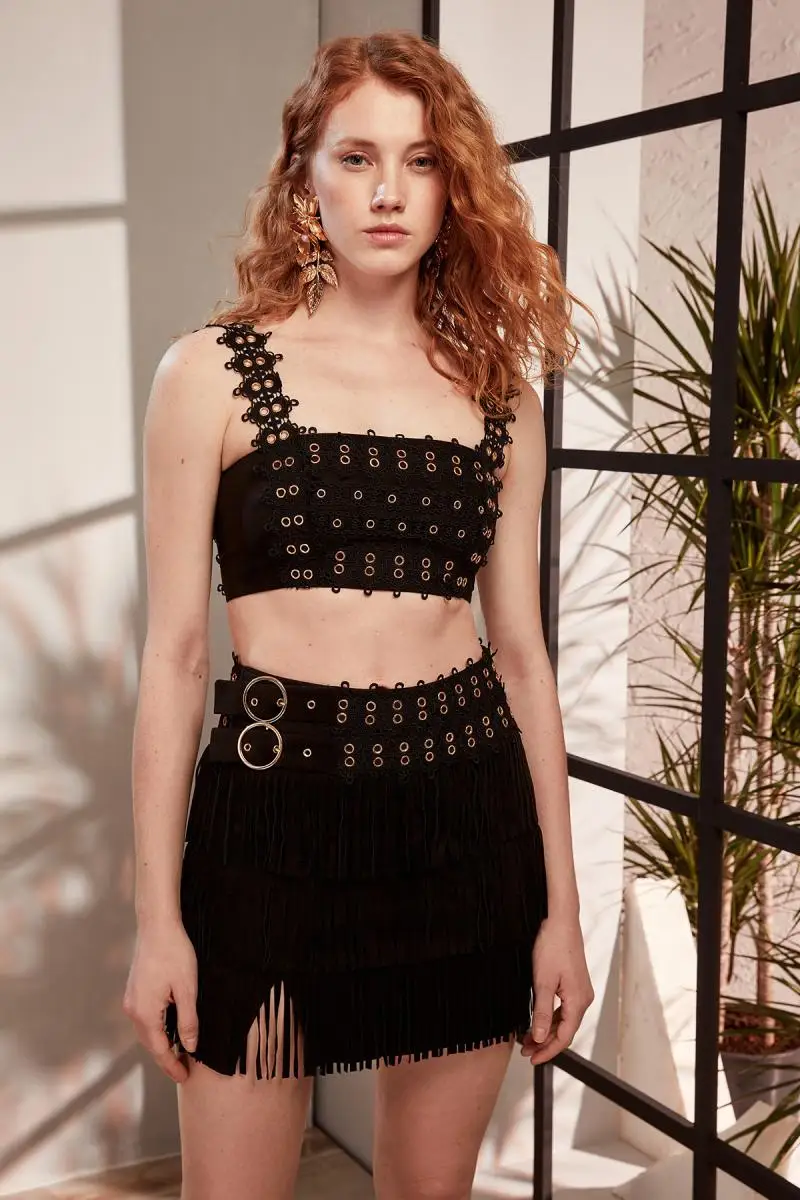 

Trendyol MIA Black Accessory Detailed Suede Bustier TDPSS19BK0012
