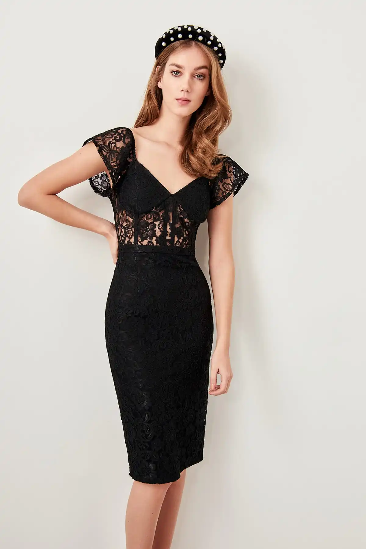Trendyol Detailed TPRSS19UT0037 Transparent Black Lace Dress