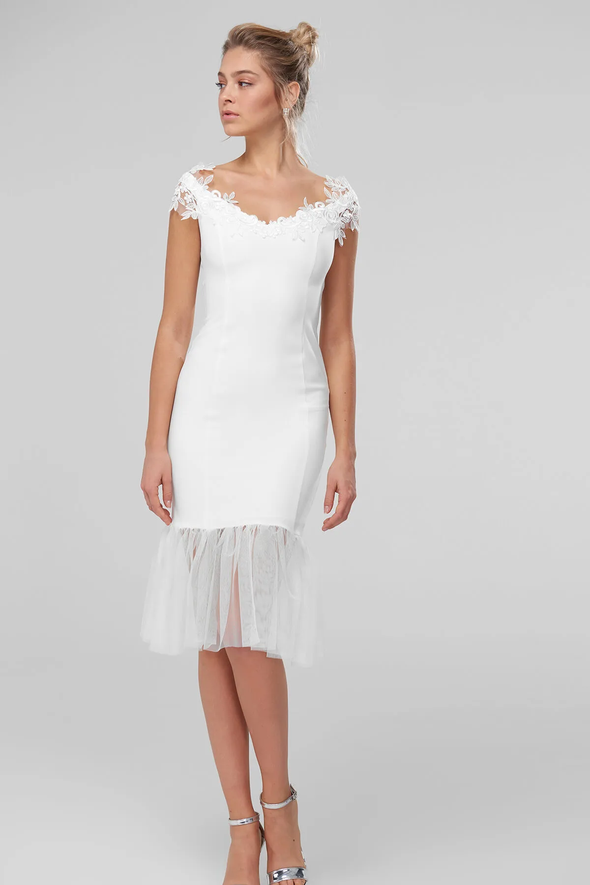 Trendyol/кружевное платье цвета слоновой кости TPRSS18UT0040 | Свадьбы и торжества