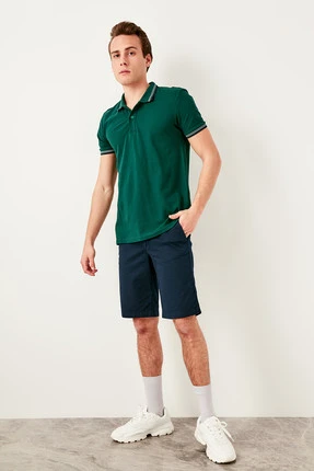 emerald green nike shirt