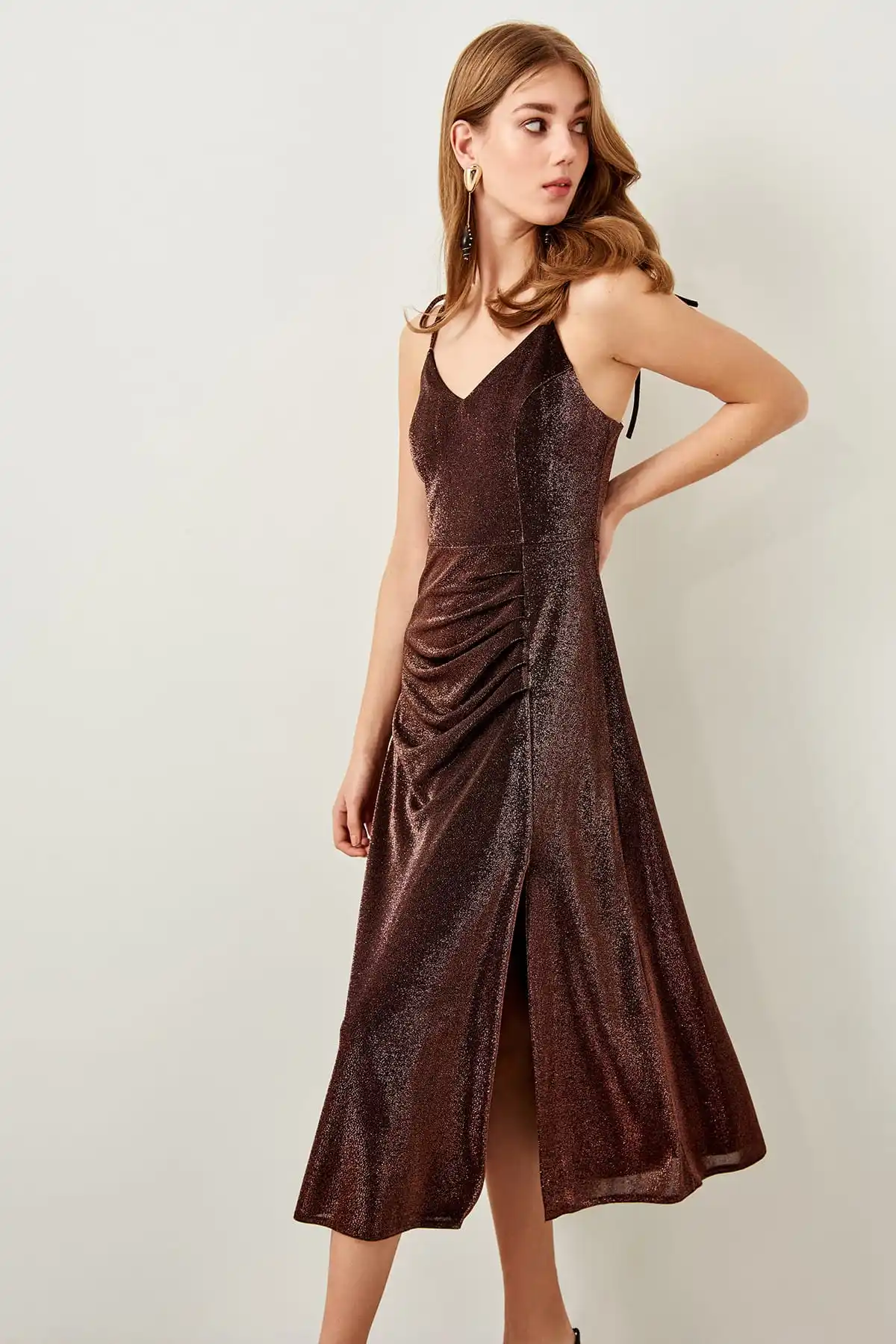 

Trendyol Bronze Shimmer Dress TPRSS19FZ0170