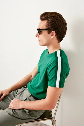

Green T-shirts Men's Shoulder Rapier TMNSS19SQ0002