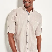 Каменная мужская приталенная рубашка на пуговицах с воротником и карманом TMNSS19RS0014