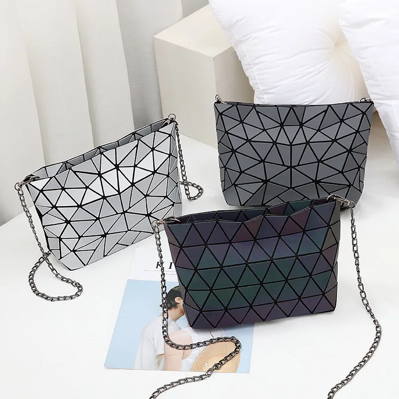 

2018 New Pattern Japan With Diamond Lattice Chain Package Woman Package Korean Personality Fashion Tide Woman Oblique Satchel
