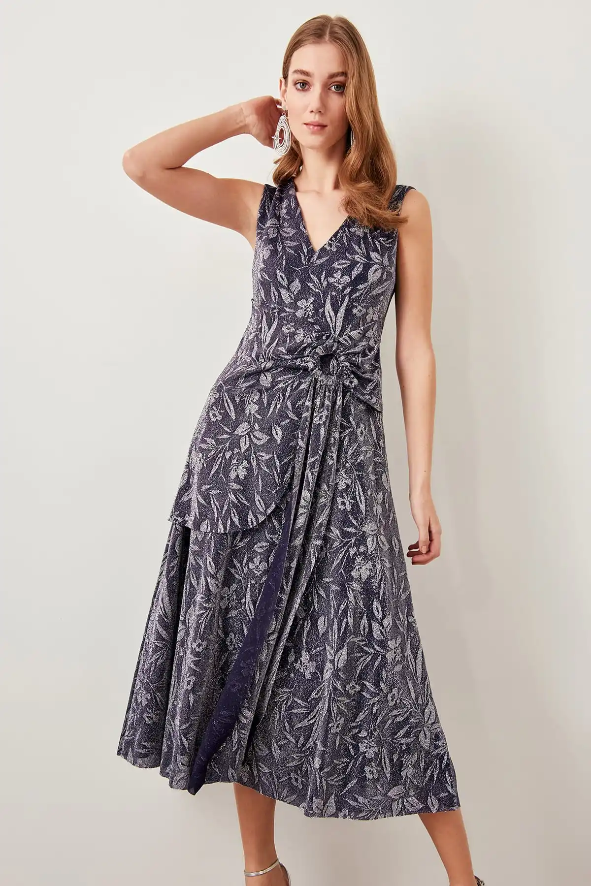 

Trendyol Indigo Advanced Accessory Evening Dress TPRSS19FZ0142