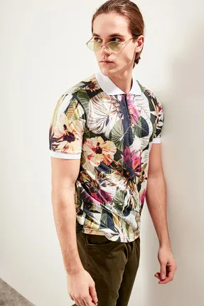 

Men Printed White Polo T-shirts TMNSS19QA0016