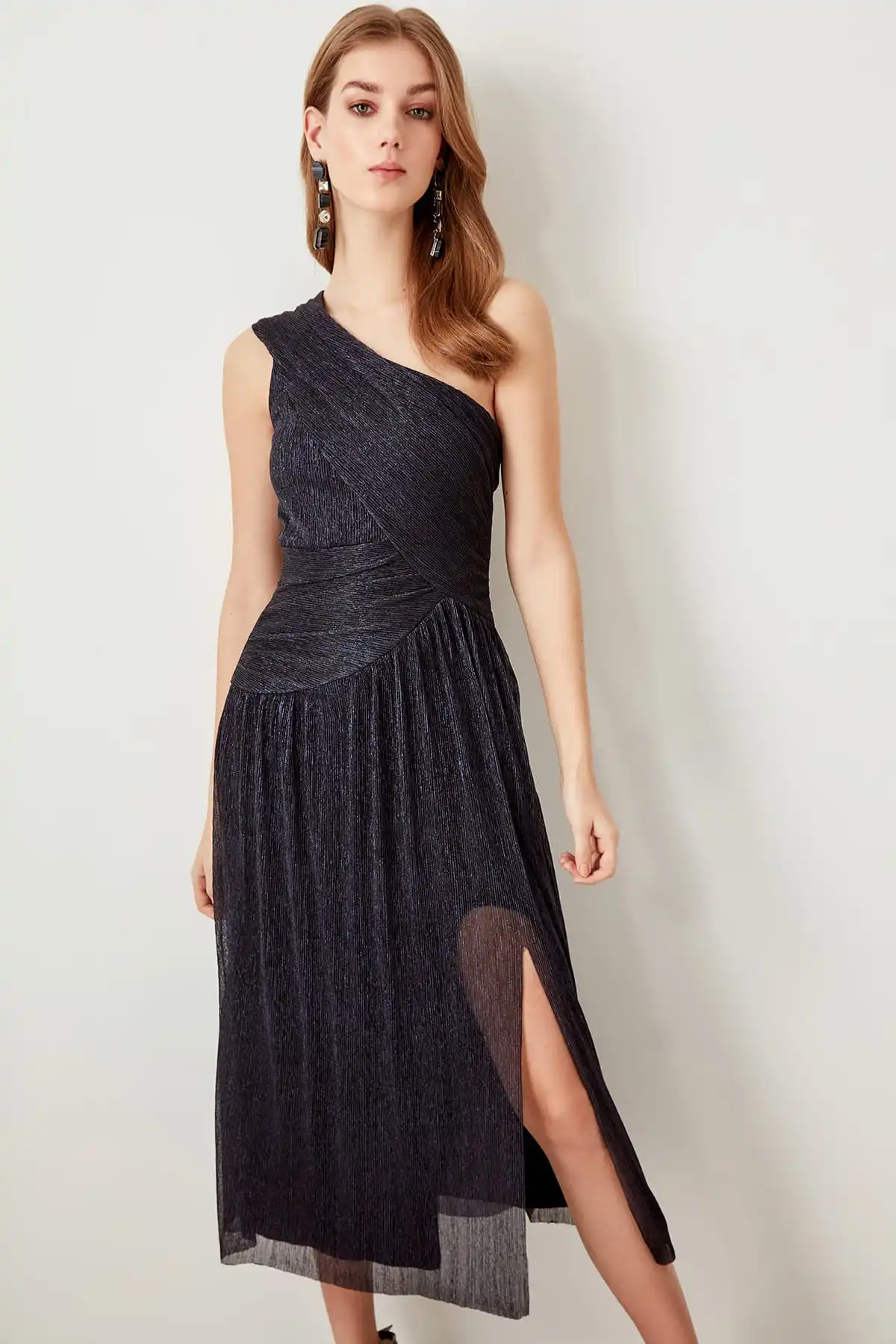 Trendyol One Sleeve Black Evening Dress TPRSS19UZ0028