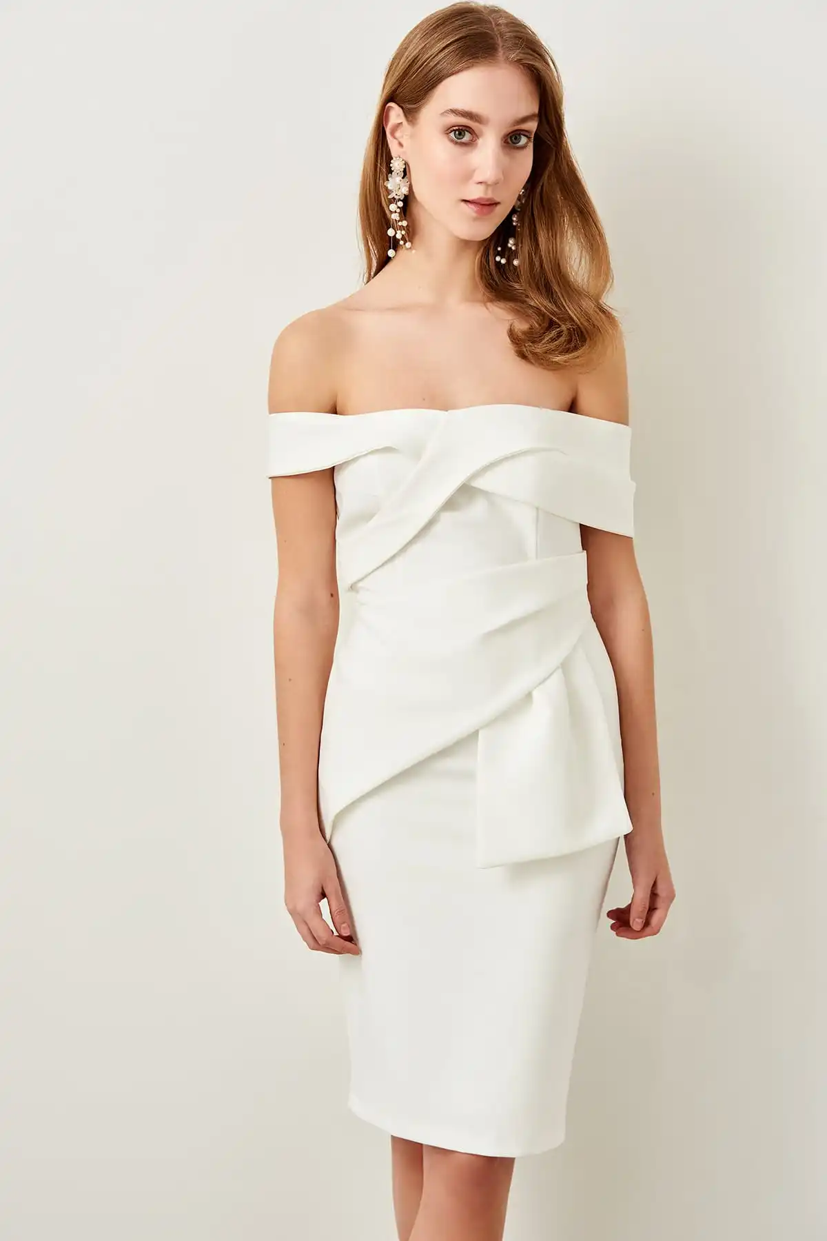 Trendyol Drapela белое платье TPRSS19BB0037 | Свадьбы и торжества
