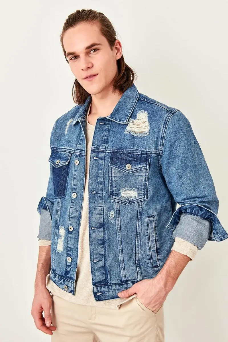 

Trendyol Blue Male-Flushing Yıpratmalı Denim Jacket TMNSS19OE0022