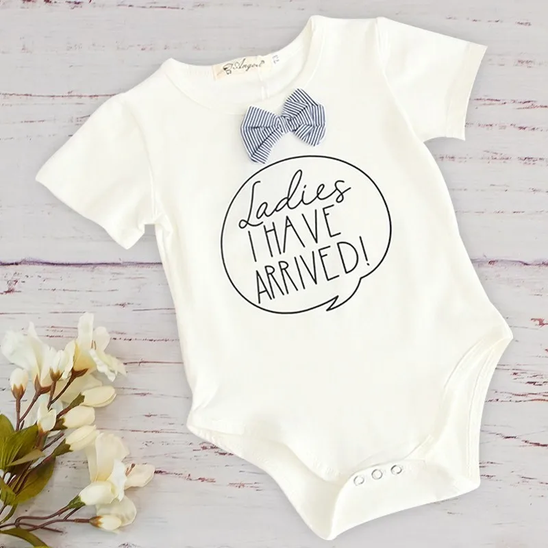 

Infant Boys Girls Baby Rompers Little Bow Tie Cute Letters Cotton Short-sleeved Jumpsuit Summer 2019 Neonata Baby Clothes Unisex