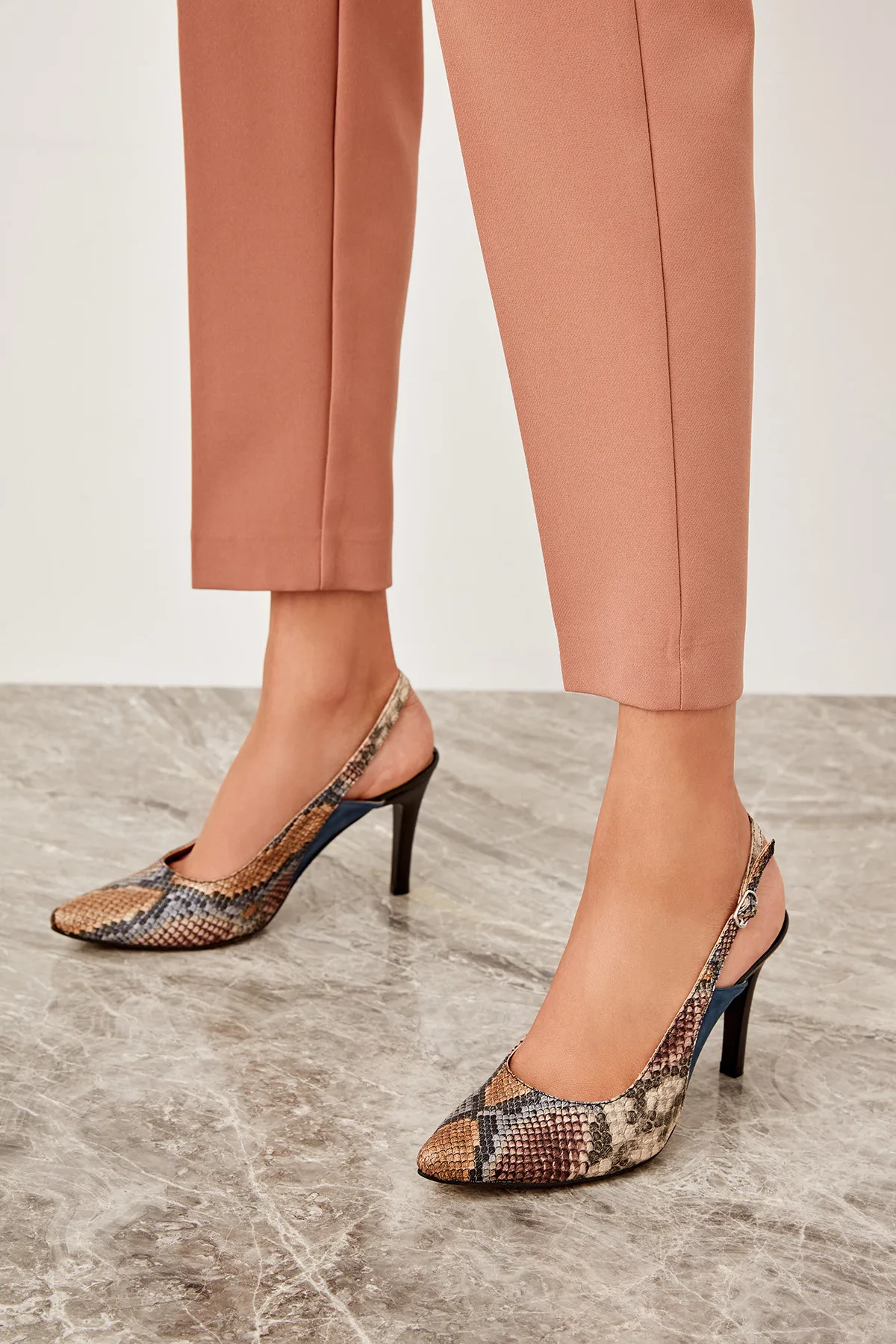 

Trendyol Mustard Snake Pattern Women's High-Heeled Shoes TAKSS19GA0001