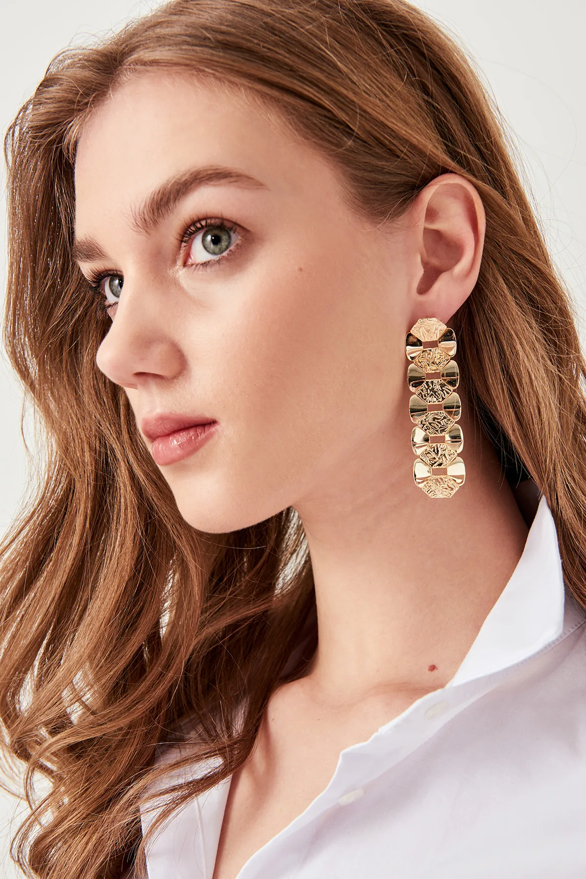 

Trendyol Gold Plate Jewelry Earrings Long TWOSS19GB0027
