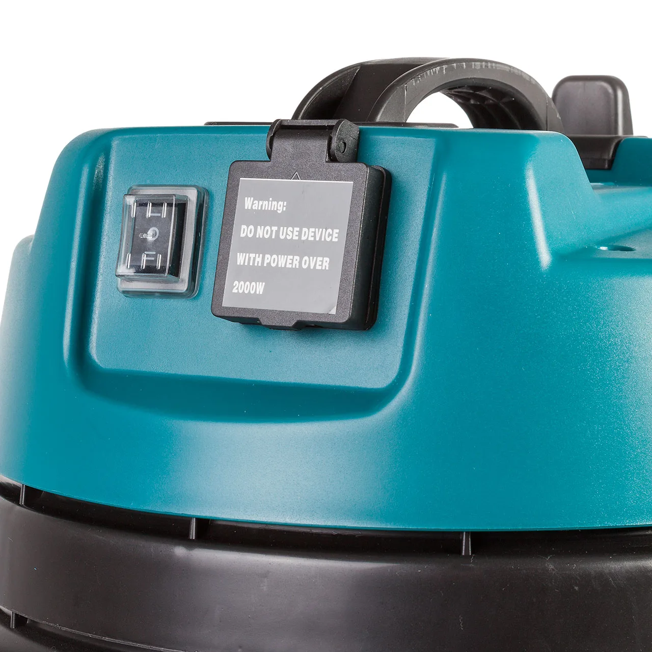 Пылесос Bort BSS-1440-Pro (Мощность 1400 вт, сухая и влажная уборка, вместимость пылесборника 40 л., розетка для инструмента)