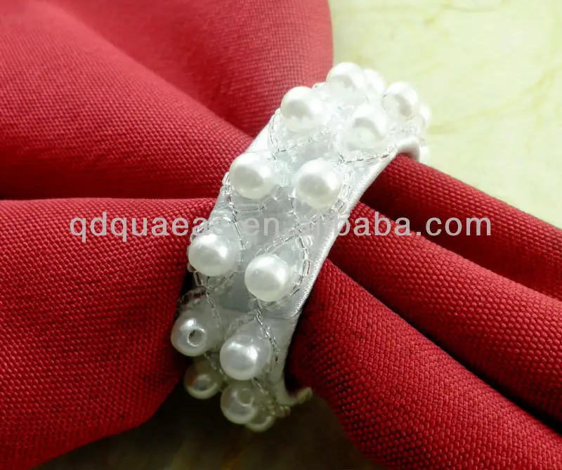 Продано на Aliexpress бисером кольцо для свадебных салфеток